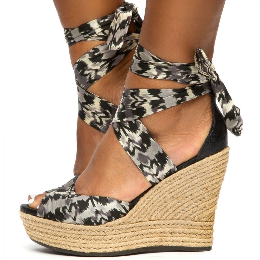 UGG Lucianna Wedge Sandals Silk Tie Ikat Print Black Womens 6
